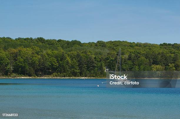 Rifugio Del Nord - Fotografie stock e altre immagini di Traverse City - Traverse City, Baia, Edificio residenziale