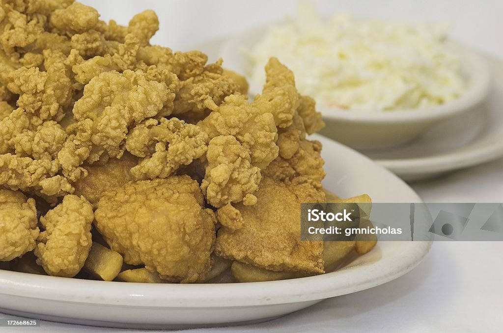 Plato de pescados y mariscos - Foto de stock de Almeja - Marisco libre de derechos