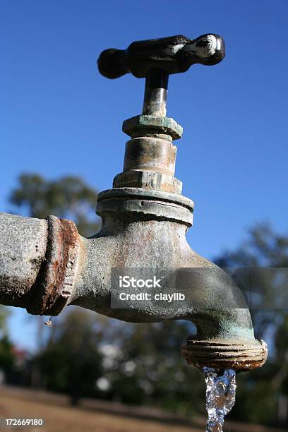 Засуха Breaker — стоковые фотографии и другие картинки Вертикальный - Вертикальный, Вода, Водопровод
