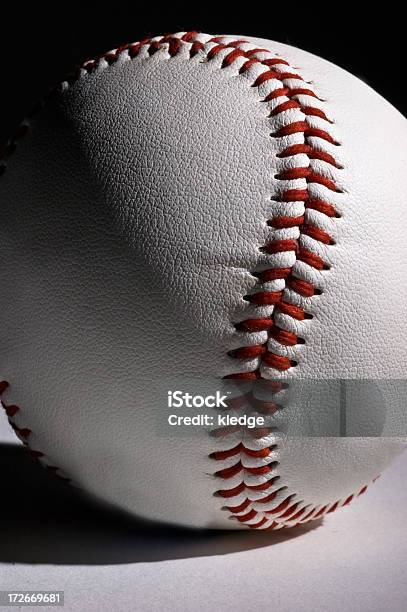 Photo libre de droit de Baseball banque d'images et plus d'images libres de droit de Balle de baseball - Balle de baseball, Balle ou ballon, Championnat jeunes