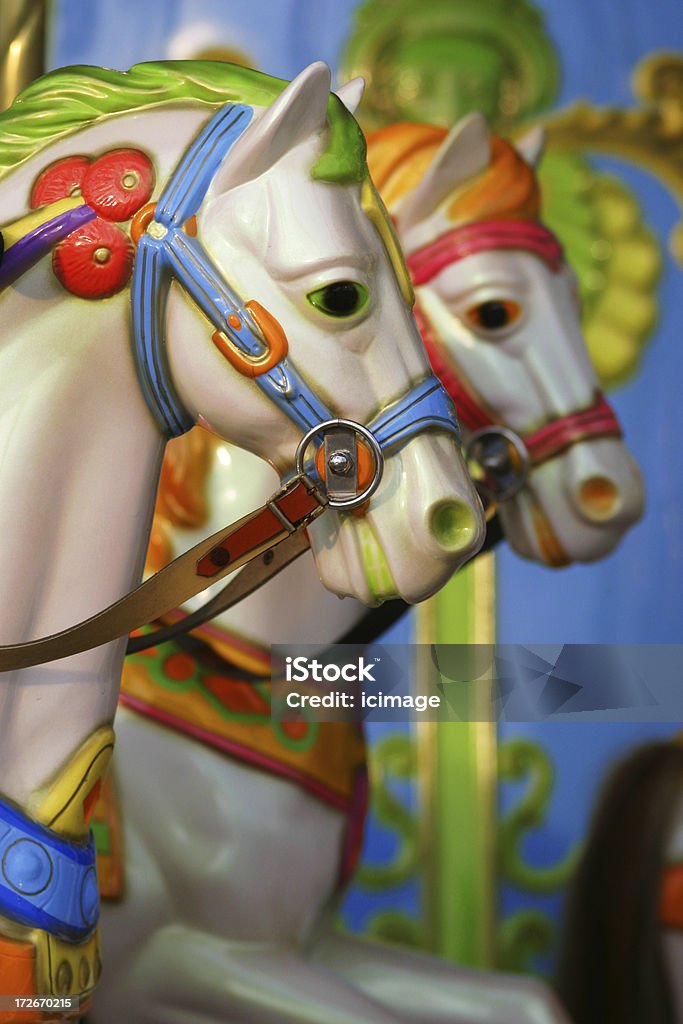 Wesołe ride konie - Zbiór zdjęć royalty-free (Koń)