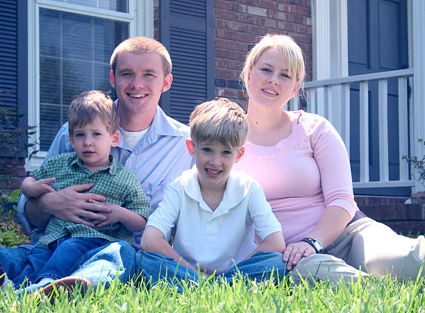 istock Family of Four - 2 172670626