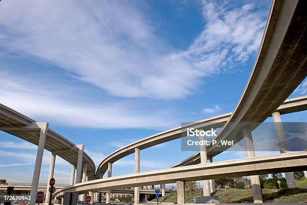 Автострада Обмена — стоковые фотографии и другие картинки Дорога верхнего уровня - Дорога верхнего уровня, Надземная дорога, Лос-Анджелес