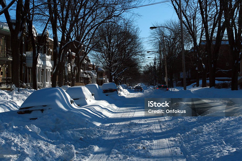 Montreal città strada dopo la grande in inverno Neve molto forte - Foto stock royalty-free di Canada