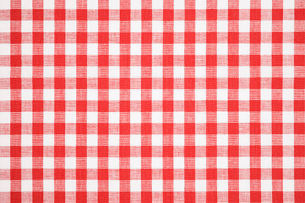 Tablecloth texture-checked fabric Tablecloth made of linen with red and white pattern.Perfect underground/background to put your dish or steak on.can be found in every kind of restaurant. tablecloth photos stock pictures, royalty-free photos & images