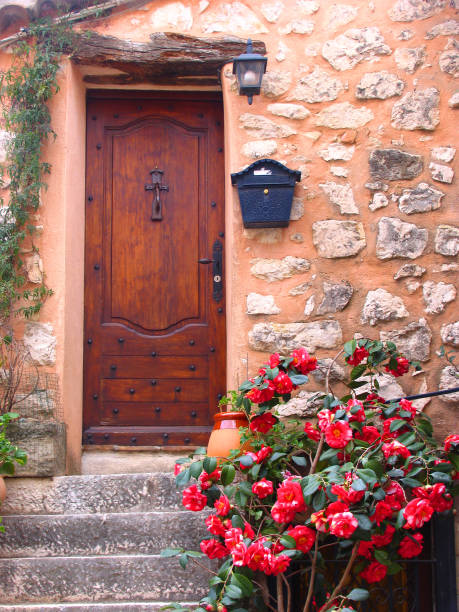 istock Doors of Tourrettes 4 (series) 172671965