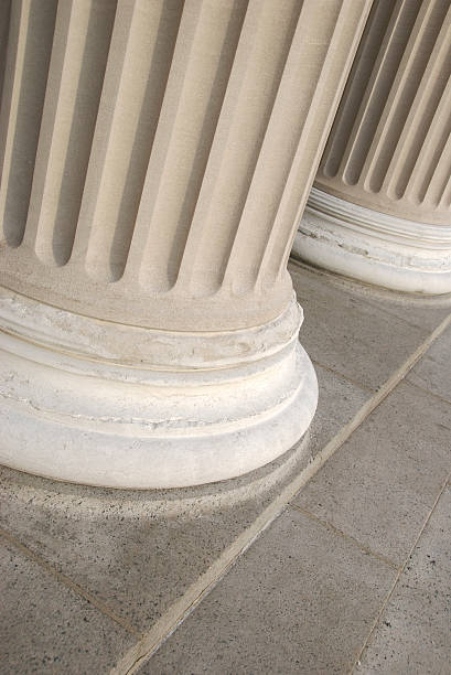 base de acanalado columnas iónica - column base strength courthouse fotografías e imágenes de stock