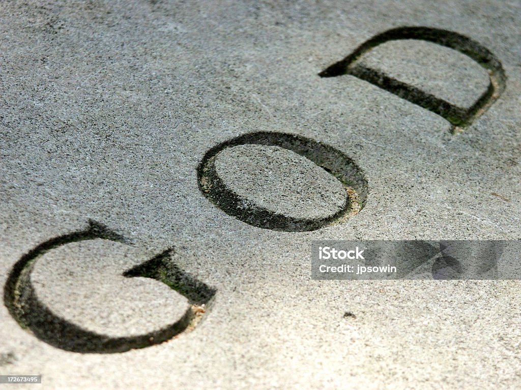Deus escrito em pedra - Foto de stock de Canteiro de Flores royalty-free