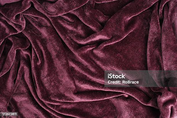 Foto de Fundo De Veludo e mais fotos de stock de Veludo - Material Têxtil - Veludo - Material Têxtil, Roxo, Plano de Fundo