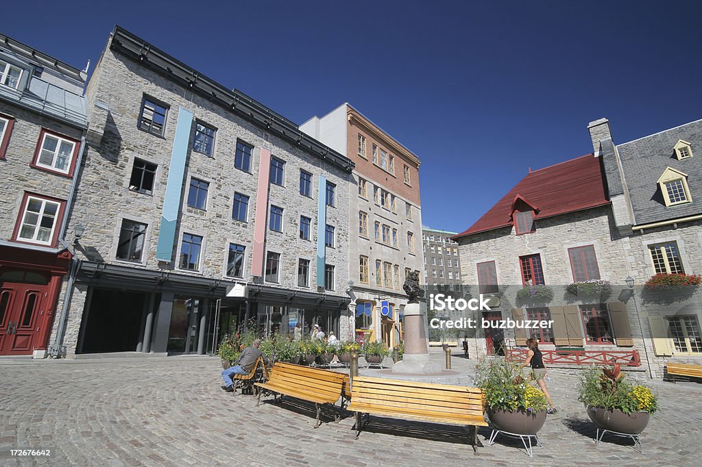 Place Royale, no distrito de Old Quebec city - Foto de stock de Cidade de Quebec royalty-free