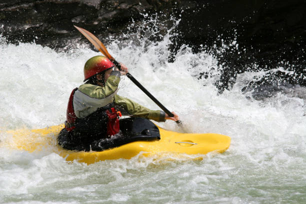 navegación por placer - kayaking white water atlanta river nature fotografías e imágenes de stock