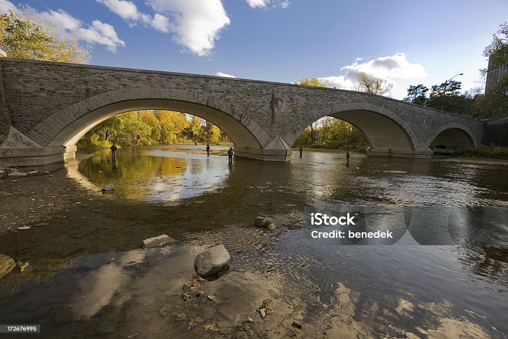 Antiguo puente de piedra - Foto de stock de Toronto libre de derechos