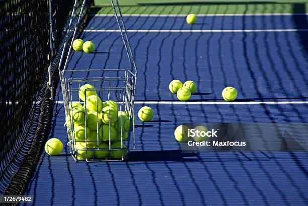 テニスボールの - スポーツのストックフォトや画像を多数ご用意 - スポーツ, スポーツコート, テニス
