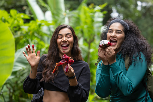 friends enjoying the exotic fruits of mexico