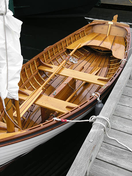 barco de remos - rowboat dinghy nautical vessel nautical equipment fotografías e imágenes de stock