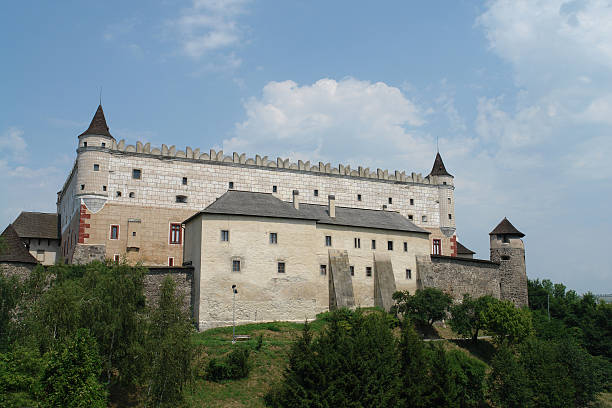 zvolen zamek na słowacji - slovakia ancient past architecture zdjęcia i obrazy z banku zdjęć