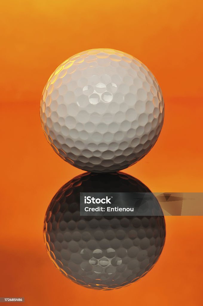 Elegancka Piłka do golfa z pomarańczowym tle - Zbiór zdjęć royalty-free (Bez ludzi)