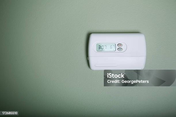 Photo libre de droit de Thermostat banque d'images et plus d'images libres de droit de Thermostat - Thermostat, Mur, Chaleur