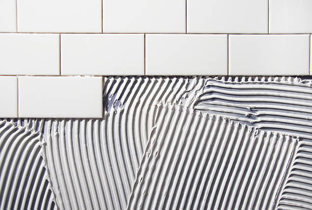 trabalho em cerâmica - banheiro estrutura construída - fotografias e filmes do acervo