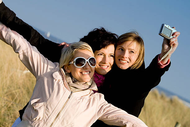 istock Friends taking photo 172686757