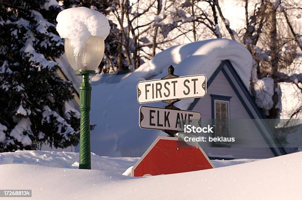 Foto de Neve Forte e mais fotos de stock de Crested Butte - Crested Butte, Colorado, Enterrado