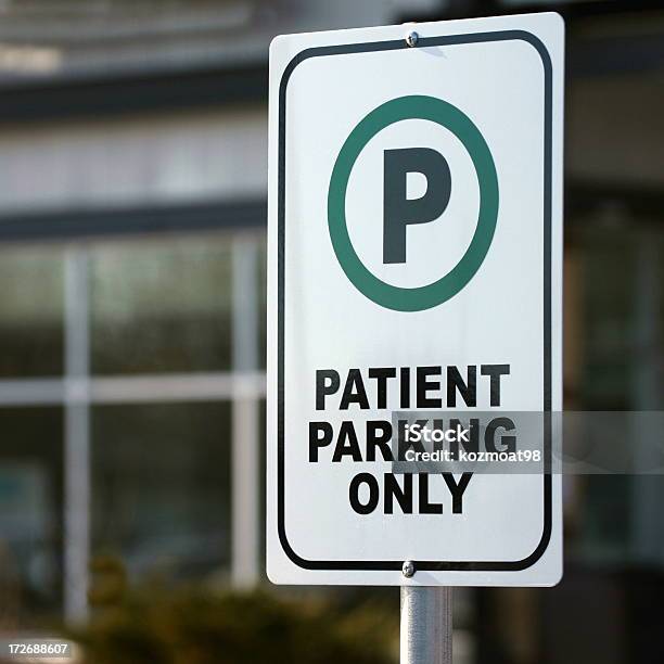 患者のドライバのご予約 - 診療室のストックフォトや画像を多数ご用意 - 診療室, 駐車場, 駐車標識