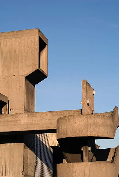 The concrete exterior of the Haywood Gallery (London)
