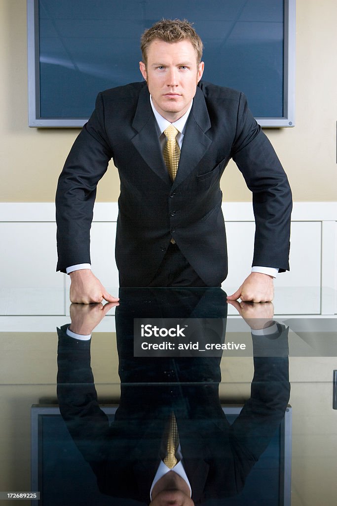 Attraktive zuversichtlich Geschäftsmann - Lizenzfrei Anzug Stock-Foto