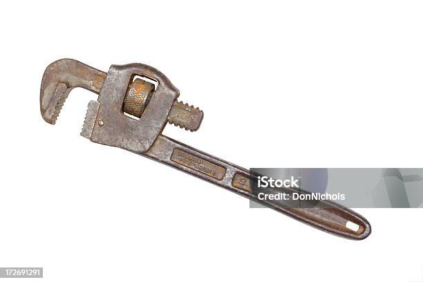 Pipe Wrench Con Clipping Path - Fotografie stock e altre immagini di Antico - Vecchio stile - Antico - Vecchio stile, Attrezzo manuale, Chiave inglese