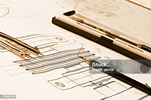 Mecânico De Desenho E Ferramentas - Fotografias de stock e mais imagens de Compasso - Compasso, Conformidade, Contorno