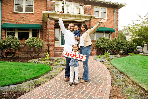 istock Family with Sold Home 172692995