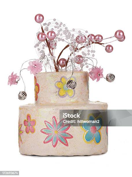 Pastel En Miniatura Foto de stock y más banco de imágenes de Alcorza - Alcorza, Celebración - Ocasión especial, Color - Tipo de imagen