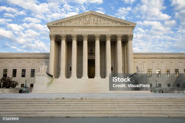 Supremo Tribunal Dos Estados Unidos Em Washington Dc - Fotografias de stock e mais imagens de Ao Ar Livre