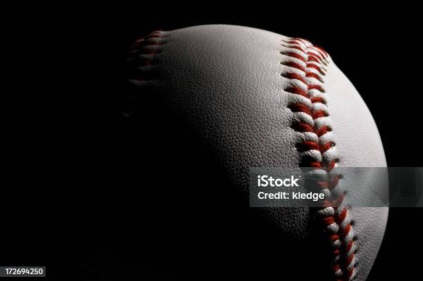 Photo libre de droit de Joueur De Baseball banque d'images et plus d'images libres de droit de Balle de baseball - Balle de baseball, Balle ou ballon, Championnat jeunes