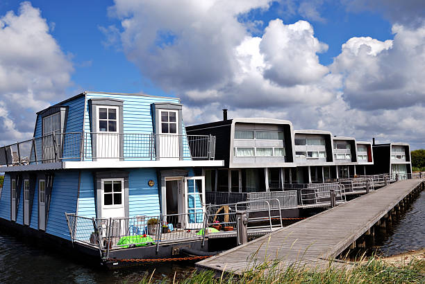 istock houseboats in a row 172694511