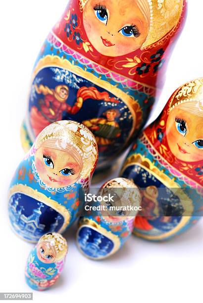 Aninhamento Bonecas Russas - Fotografias de stock e mais imagens de Babushka - Babushka, Boneca, Boneca Russa