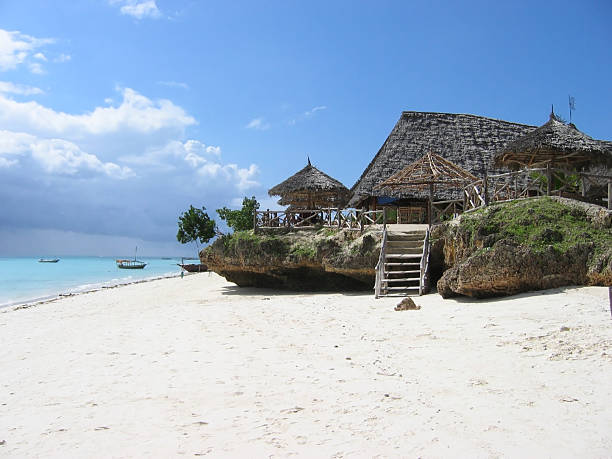 Casa em uma Praia na Ilha de Zanzibar - fotografia de stock