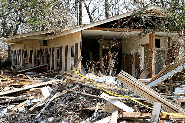 furacão katrina- destruição completa - environmental damage destruction storm tornado imagens e fotografias de stock