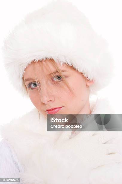 Winterteen Stockfoto und mehr Bilder von 14-15 Jahre - 14-15 Jahre, Betrachtung, Blaue Augen