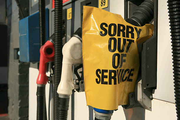 (out of service - gas station service red yellow zdjęcia i obrazy z banku zdjęć