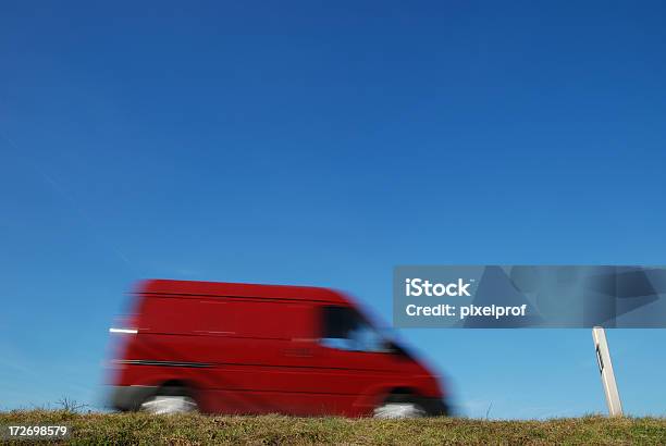 Servizio Veloce - Fotografie stock e altre immagini di Rosso - Rosso, Scena rurale, Affari