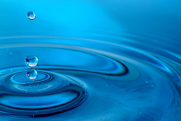 serie de agua - ripple concentric wave water fotografías e imágenes de stock