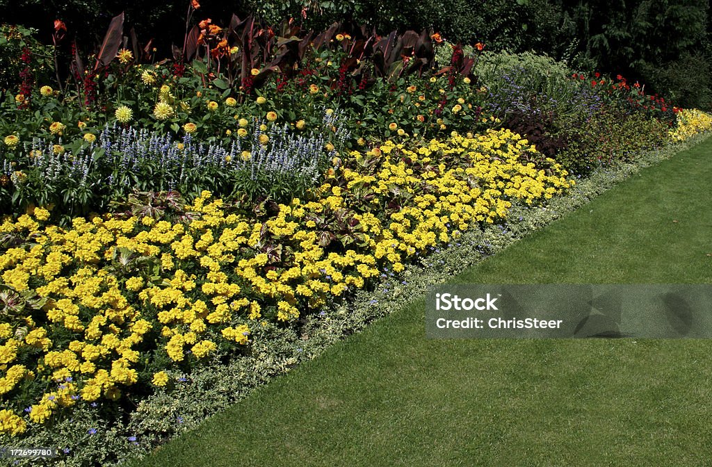 Jardin paysager de fleur lits - Photo de Fleur - Flore libre de droits