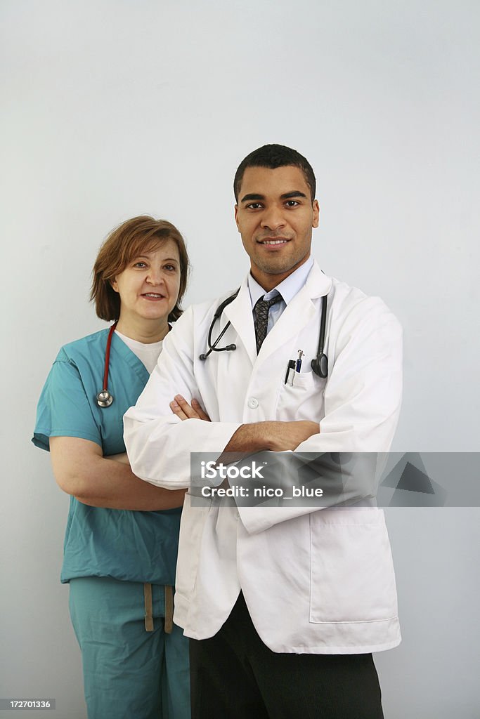 Médico e enfermeira - Foto de stock de Adulto royalty-free