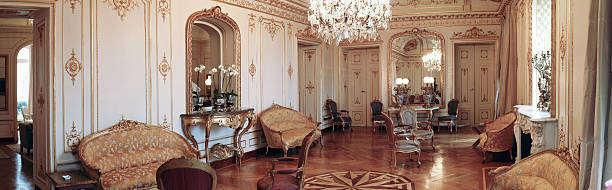chateaux napoleón iii interior de champán francia - napoleón iii fotografías e imágenes de stock
