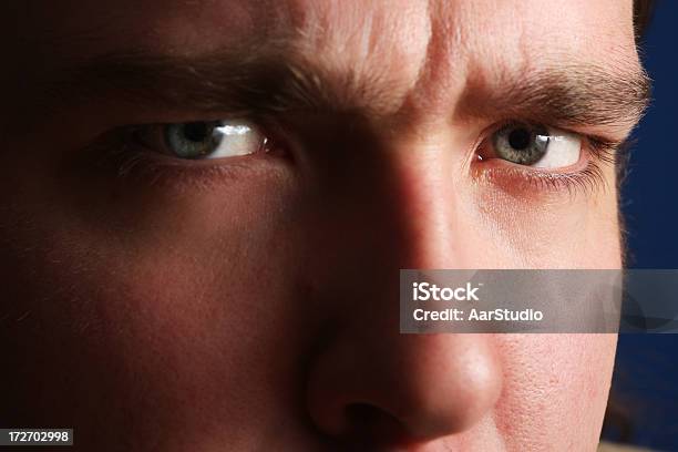 Foto de A Angry Visual e mais fotos de stock de Adulto - Adulto, Bonito - pessoa, Cabeça Humana