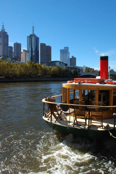 río yarra crucero - yarras edge fotografías e imágenes de stock