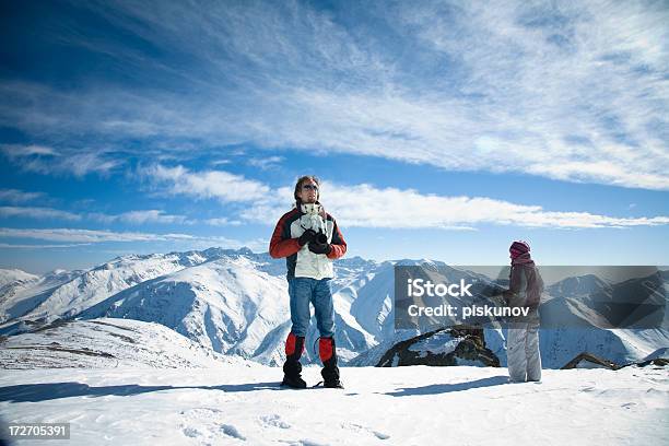 Mountain View - Fotografias de stock e mais imagens de Admirar a Vista - Admirar a Vista, Andar, Branco