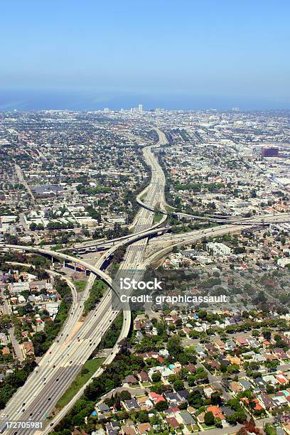 Rio Do Freeway - Fotografias de stock e mais imagens de Ao Ar Livre - Ao Ar Livre, Autoestrada, Camião