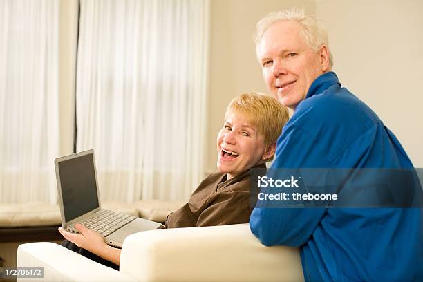 Baby Boomer Pareja Foto de stock y más banco de imágenes de 45-49 años - 45-49 años, 50-54 años, 50-59 años